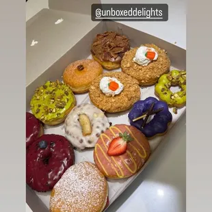 food, donuts, dough desserts