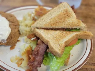 Mixin's N Fixin's Country Diner