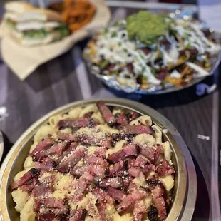  plate of pasta with meat and cheese