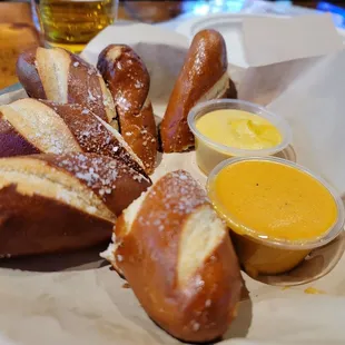 food, dough desserts, donuts