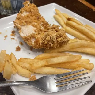 Kids meal - half (kids split a plate)