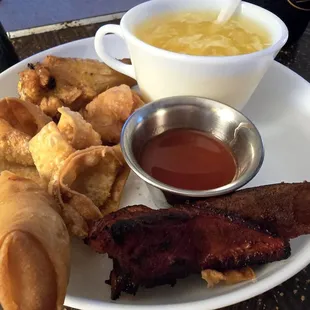 Appetizer Platter - already split. Plenty of each for two people.