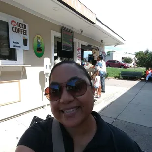 Enjoying some yummy classic kettle corn while my family shops! I hate shopping.... but love eating!!