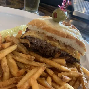 Smoke Damage Burger - burger with in house smoked brisket, smoked gouda cheese, onion strings, homemade barbecue sauce - so delicious !!!