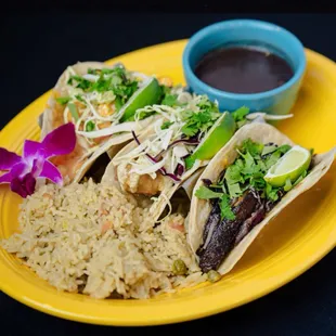 Fish Taco is pictured in the middle. This is the Mixed taco platter.