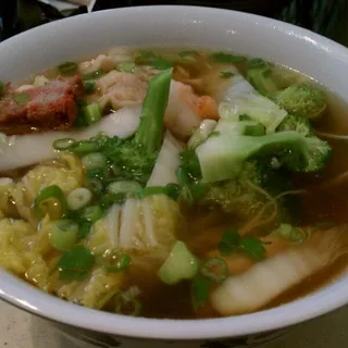 House Wonton Noodle Soup