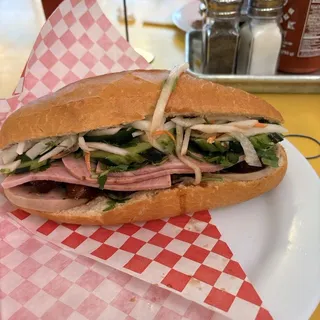 BANH MI