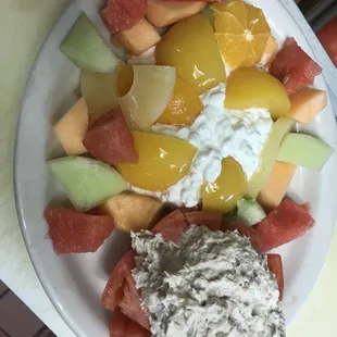 Tuna salad stuff tomato