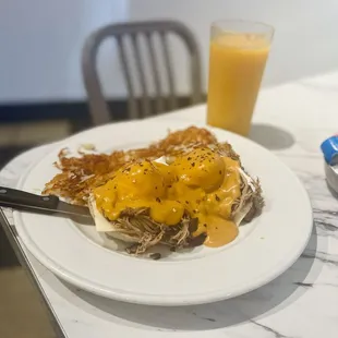 CUBAN EGGS BENEDICT