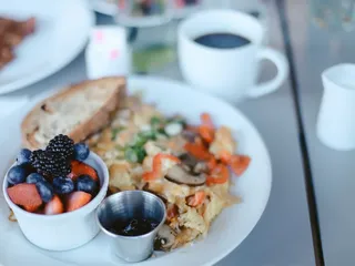 Toast Cafe & Grill
