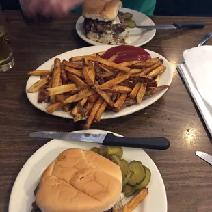 Cheesesteak Cheeseburger