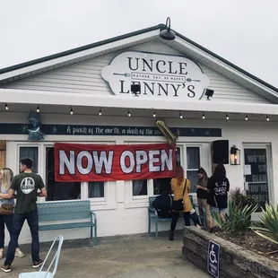 Front of Uncle Lenny's restaurant