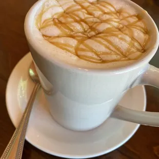 A nice cappuccino for an afternoon visit with a friend.