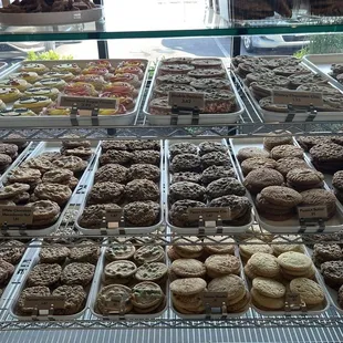 food, dough desserts, donuts