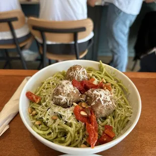 Pesto pasta
