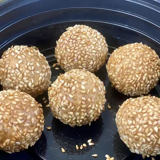 6 Piece Sesame Balls