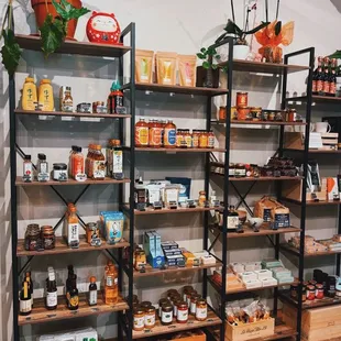 Uncle Paul's Corner Store