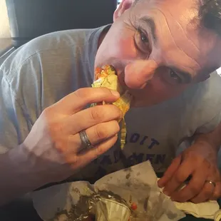 Yummiest tacos! ! Tasted like Jimboys tacos from Cali! ! FRESH guacamole,  highly recommend!