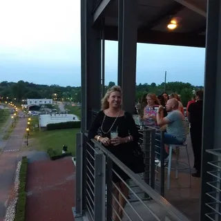 Lisa R.
