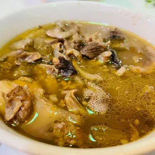 Pinapaitan