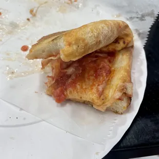 Yummy to the last!  I even folded my slice!
