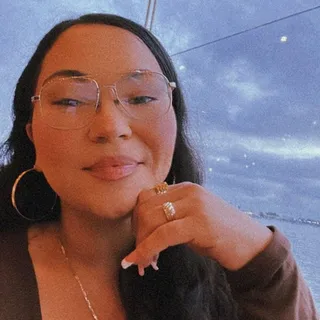Daniela V.