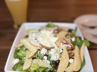 Hop Gardens Taproom
