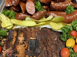 1117 Smokehouse and Saloon