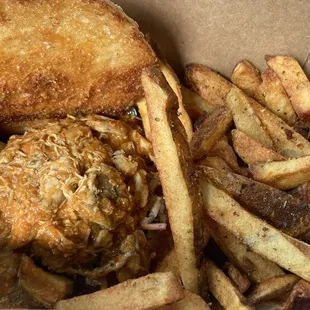 Pulled chicken burger