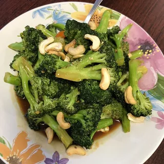 94. Broccoli with Cashew Nuts