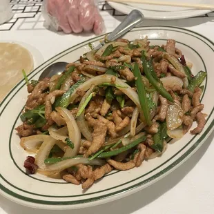 Pork chili 820. Stir-Fried Shredded Pork with Spicy Sauce