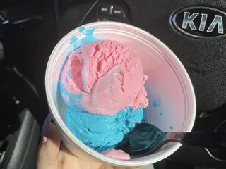 Boot's and Scoops Cafe