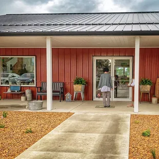 Entrance to Uncommon Grounds