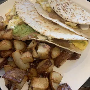 Baleadas, a traditional Honduran breakfast