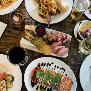 Our table, your meal!