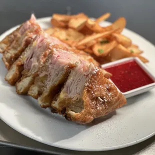 Monte Cristo Sandwich - Lunch Only