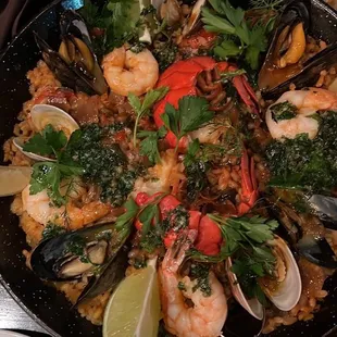 Seafood paella