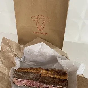 Ham sandwich to go