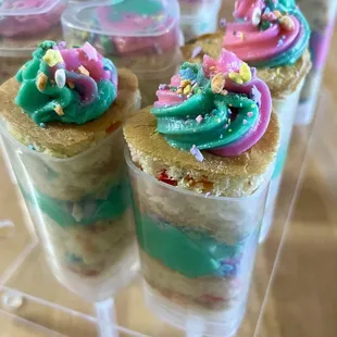 food, cupcakes
