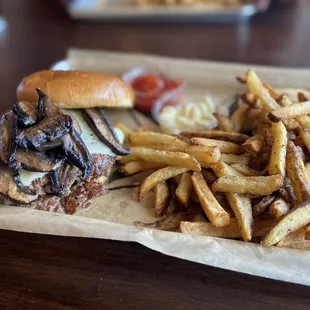 Underdogs Burgers & Brews