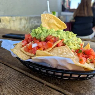 chips, salsa guacamole $9.75