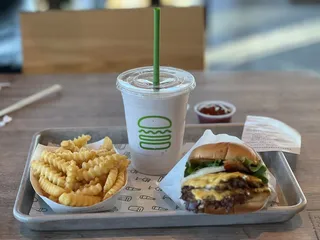 Shake Shack San Tan Village