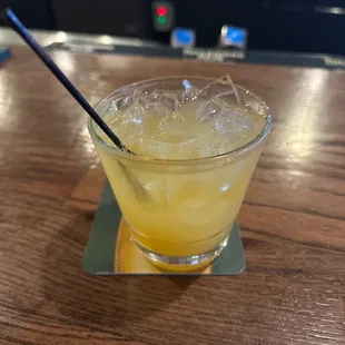 Crown apple /pineapple