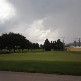 Clouds rolling in but it leaves an empty course...