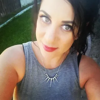 Amber T.