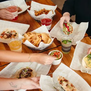 burritos and wraps, food