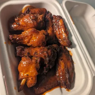 Buffalo wings(bone in like a real man)