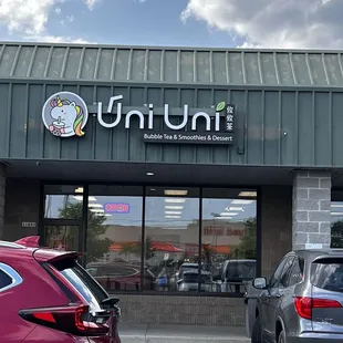 the outside of a restaurant