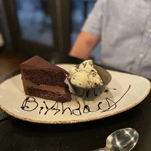 They offer a comp bday dessert! So sweet