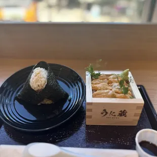 うに丼とおにぎり